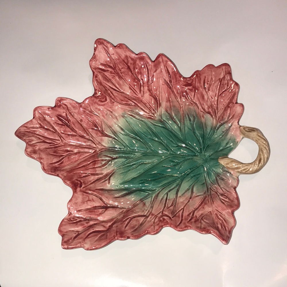 OCI Vintage Leaf Bowl Candy Dish Omnibus